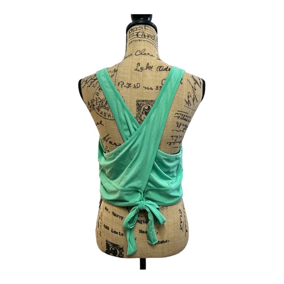 FILA FIT AND FABULOUS Trainer Crop Top Green Criss Cross with Tie in back XL NWT - Picture 8 of 16